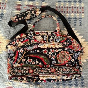 Vera Bradley Tote with shoulder strap